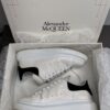 Alexander McQueen – Image 10